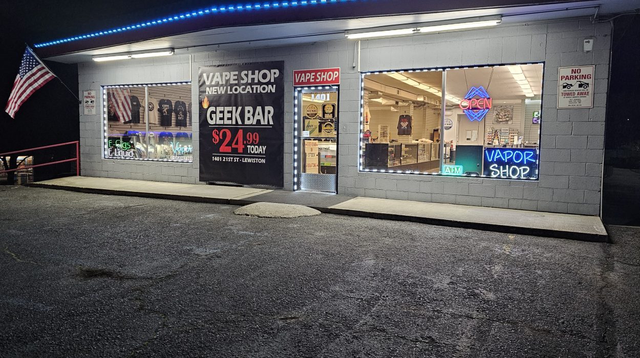 Picture of Cafe De Vapor in Lewiston ID