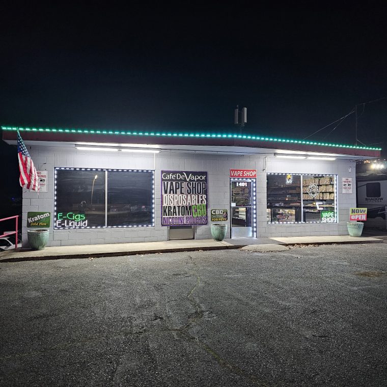 afe De Vapor new Lewiston Idaho vape shop location on 21st Street